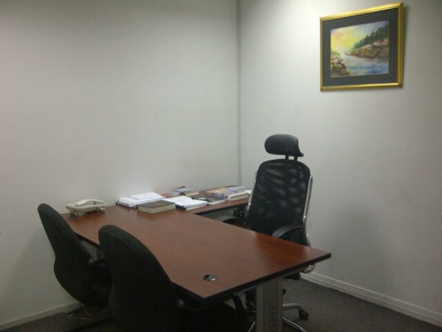 Image 8 of the Regus - Africa Re Building - Karimu Kotun Street - Lagos, Nigeria office