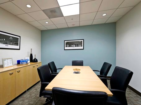 Image 20 of the Spaces - City National Plaza - 515 S Flower St - Los Angeles - CA office