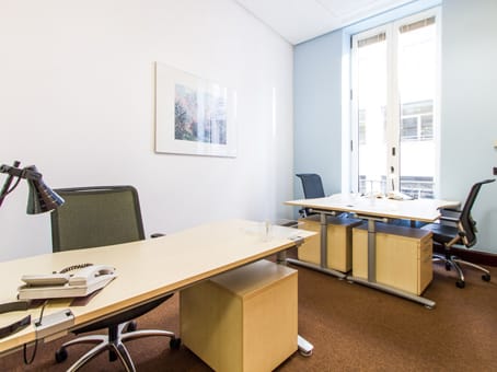 Image 17 of the Regus - Madrid, Palacio de Miraflores - Carrera de San Jerónimo, Madrid office