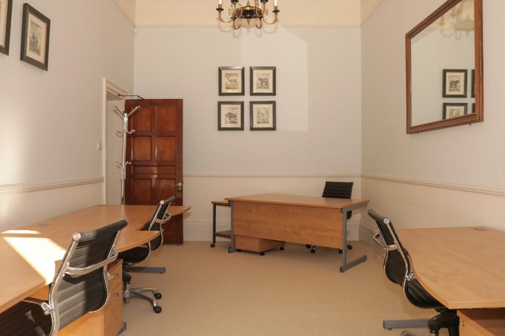 Image 18 of the Garner Hutchings Serviced Offices - 28 Eccleston Square,SW1 - Victoria office