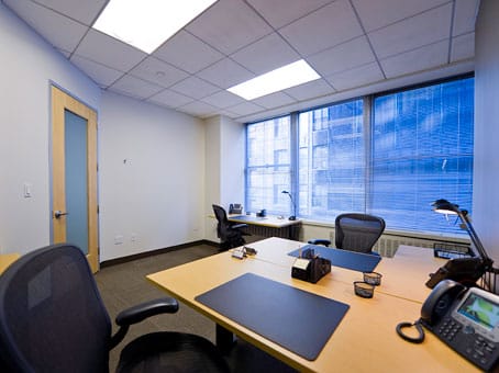 Image 18 of the Regus - 260 Madison Avenue - New York office