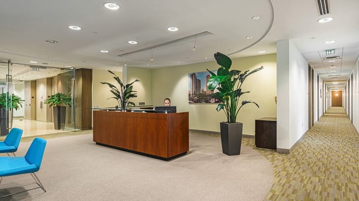 Image 12 of the Carr Workplaces - 401 Las Olas Blvd, Ft. Lauderdale, Florida, 33301 office