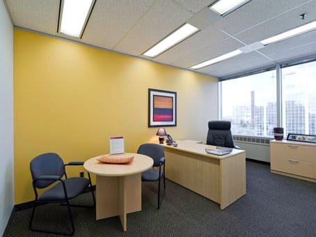 Image 15 of the Regus - Robert Speck Parkway 2 - Mississauga, ON office