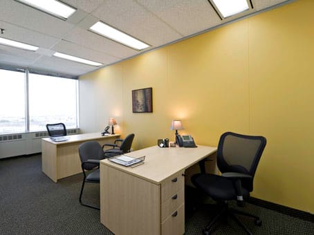 Image 17 of the Regus - Robert Speck Parkway 2 - Mississauga, ON office