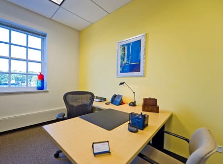 Image 16 of the Regus - Park Ridge Plaza - S Northwest Highway, Park Ridge - IL office