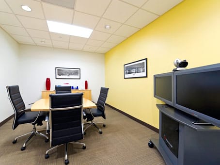 Image 14 of the Regus - 800 W. Sam Houston Parkway N, Houston - TX office