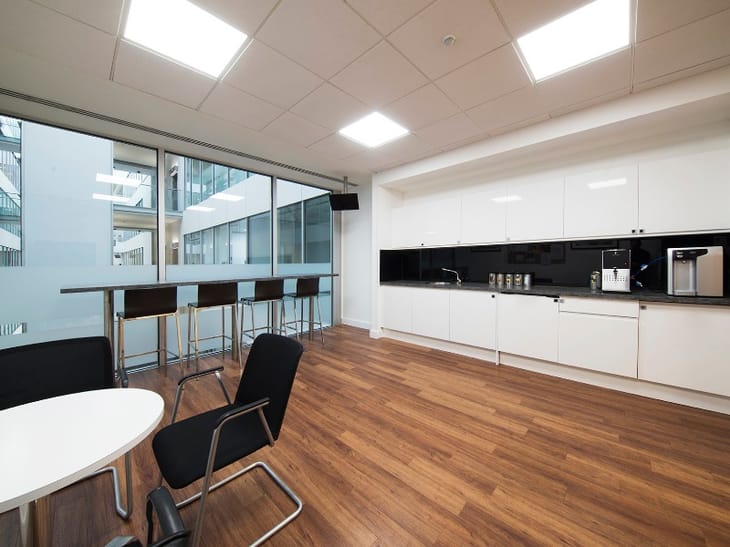 Image 23 of the Regus - Davidson House - Forbury Square, RG1 - Reading office