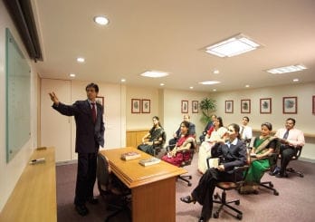 Image 15 of the DBS Club - Nariman Point, Raheja Chambers - Mumbai office