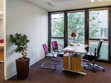 Image 18 of the Regus - Paris 68, Faubourg St. Honoré, Paris office